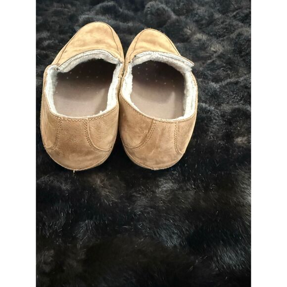 Duluth Trading Co men\'s 11 low cut leather and wool slip-on slippers Orig. $119 main image 4